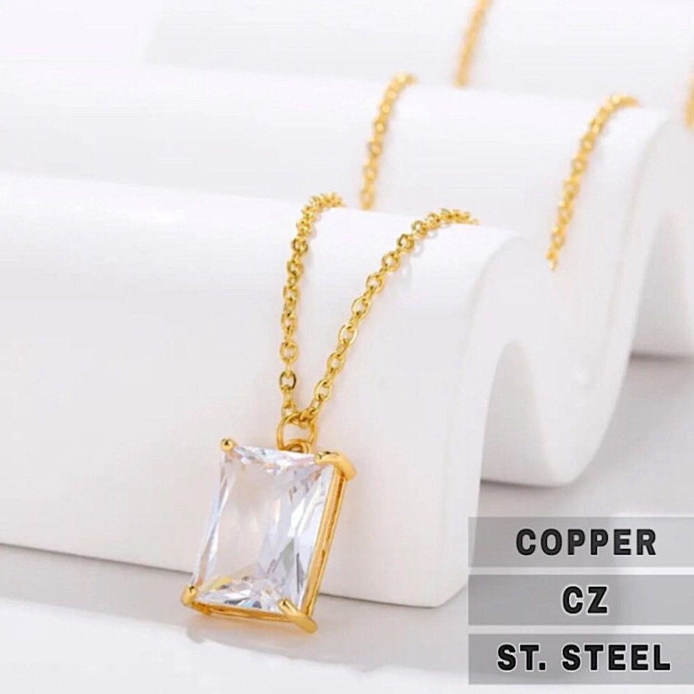 ⚜️𝟯𝟬%𝗢𝗙𝗙 𝗯𝘂𝗻𝗱𝗹𝗲𝘀 𝟯+⚜️ NEW CZ Rectangular Charm Stainless Steel Necklace - Picture 1 of 9